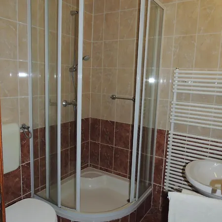 Verba Tanya Bed & Breakfast Kotaj